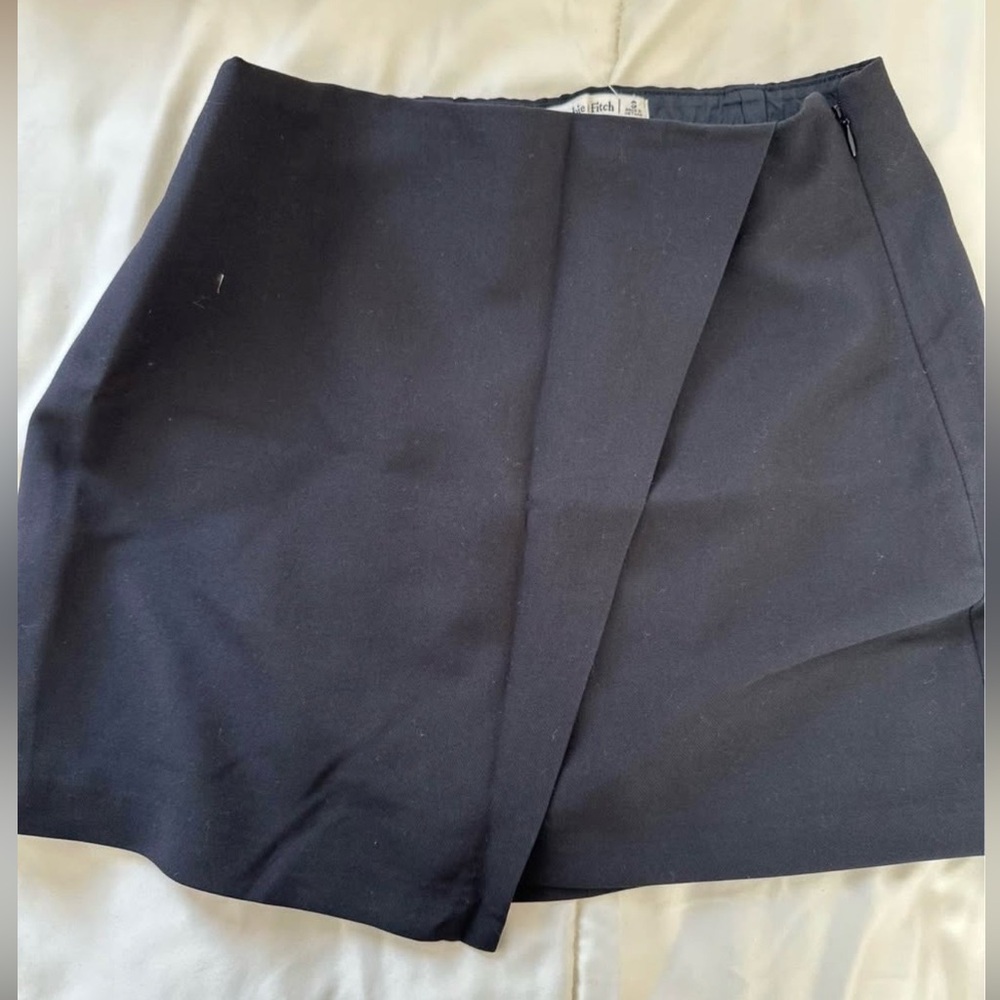 Abercrombie and Fitch skort